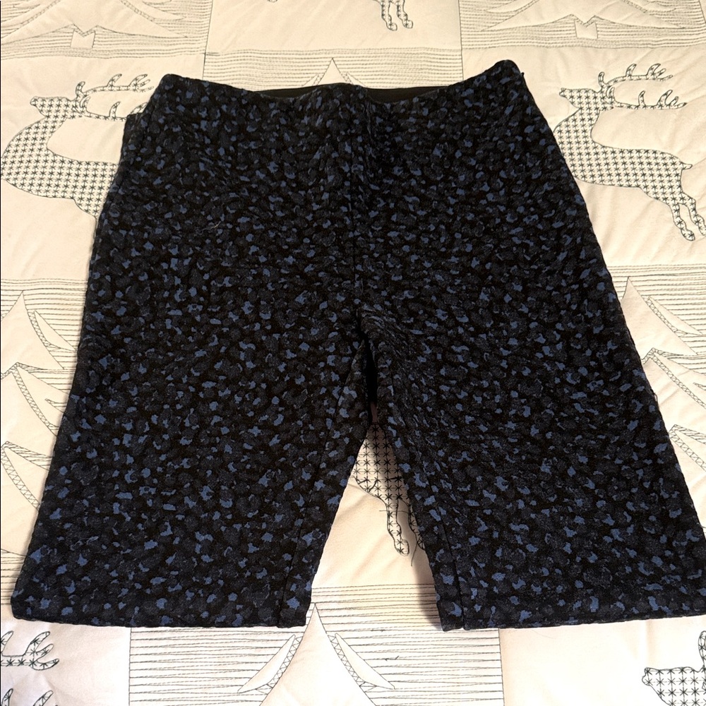 Ann Taylor Black and Blue Pants-Size Small Tall- NWT